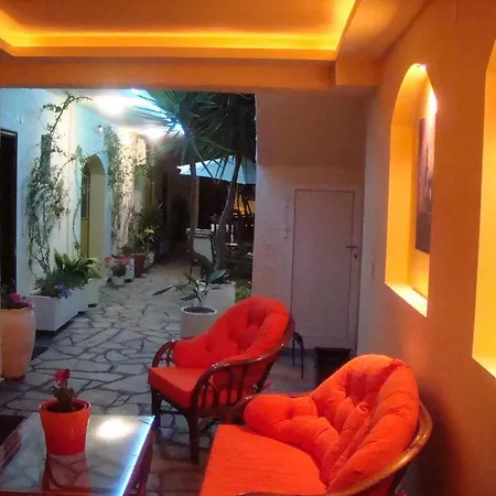 In Bb - Welcome To ,,petunia,, In Neos-marmaras,xalkidiki ,greece,in Para18dise * 네오스마르마라스